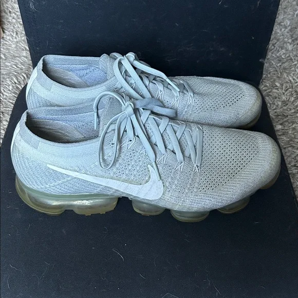 Nike VaporMax Size 11 Silver/Grey - Picture 4 of 6